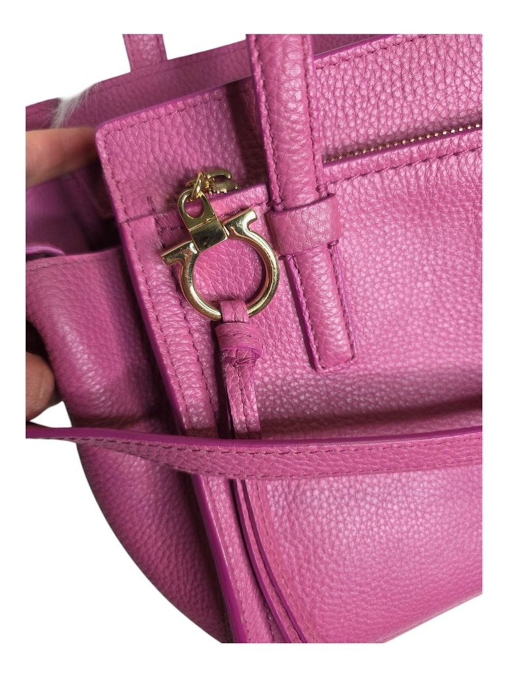 π Ferragamo Small Leather Amy Crossbody / Tote π - Picture 3 of 5